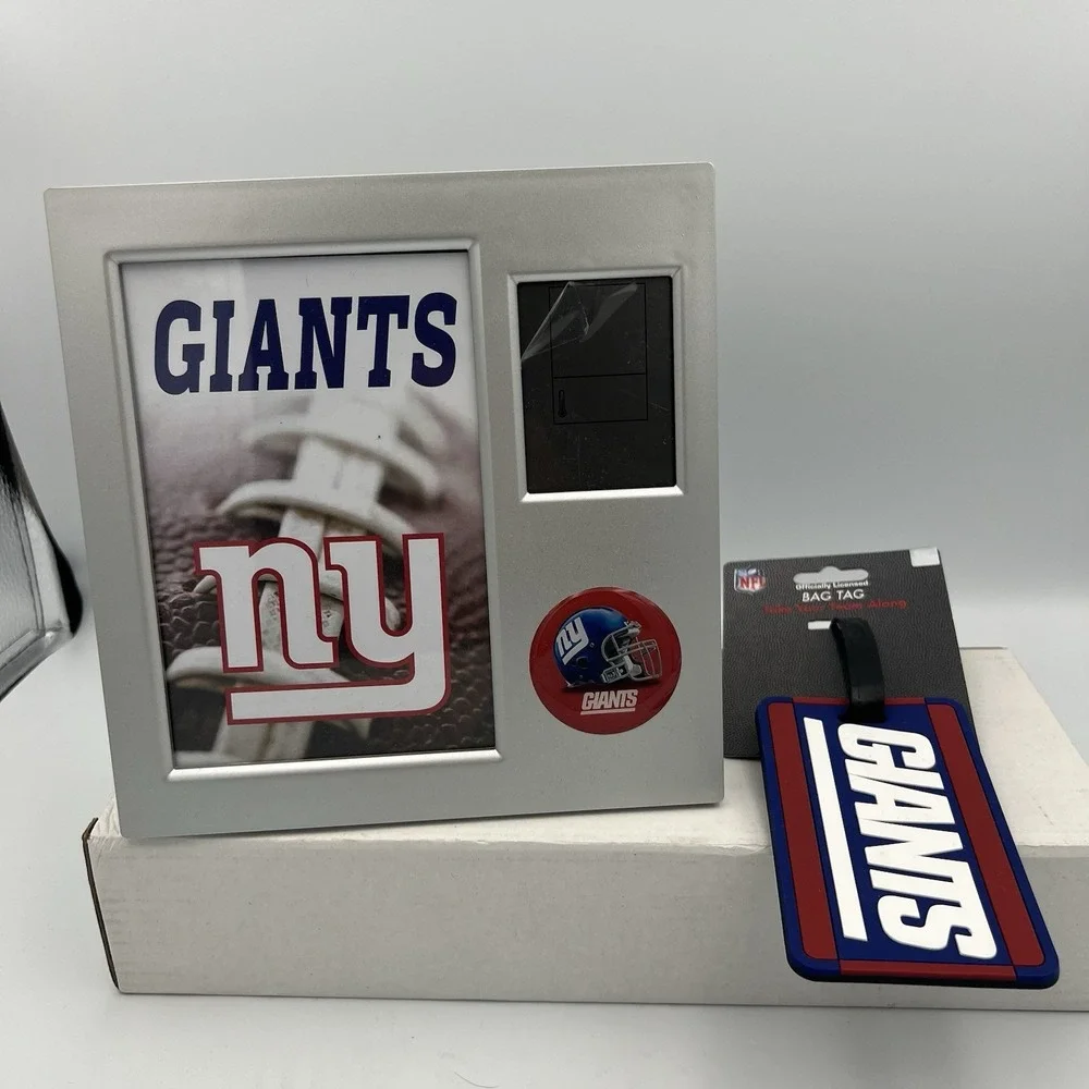 NFL New‎ York Giants  Duo Picture frame w/ digital clock & Soft Luggage Tag